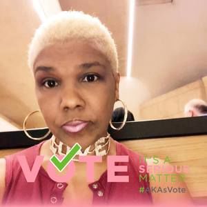 Meet your Posher, Renee